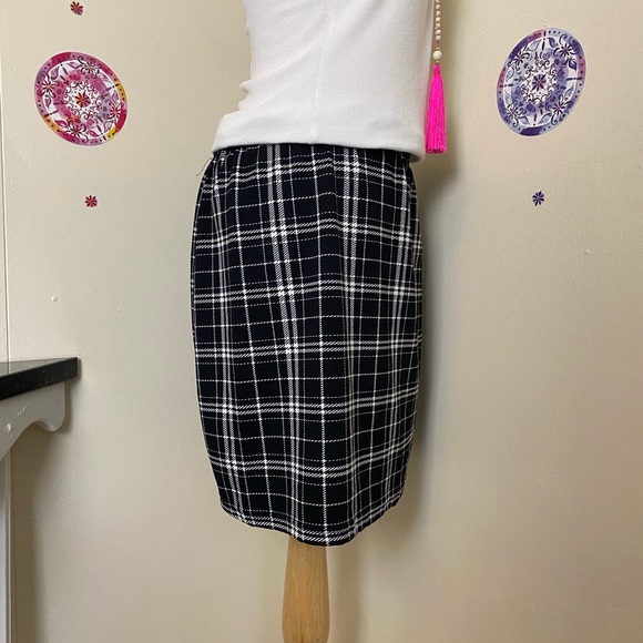 NWOT Shein Curve pluse size plaid black white stretch mini skirt cosplay 1XL - Picture 6 of 10